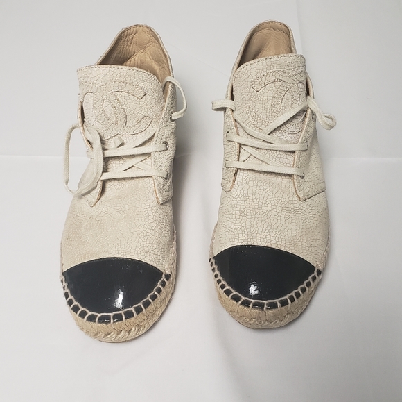 Chanel Embossed high top Espadrille - Picture 2 of 9